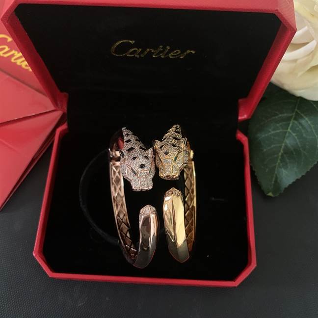 CARTIER JEWELREY – WJL39