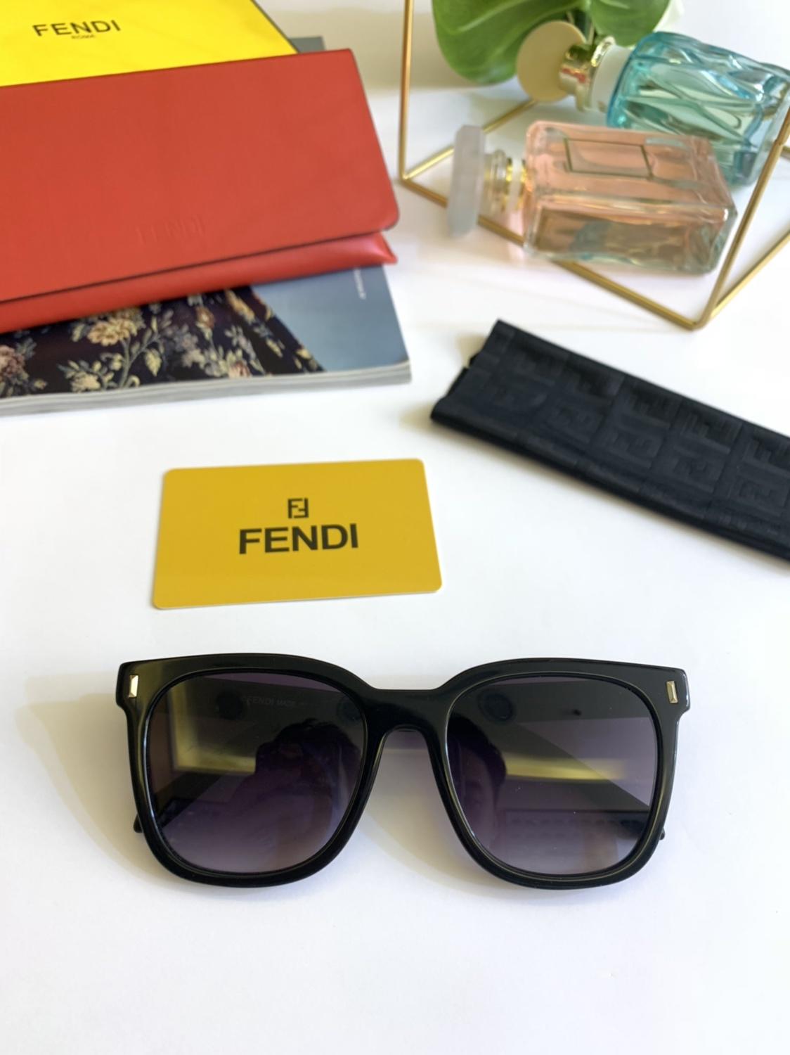 Fendi Men’s Sunglasses ASS650071